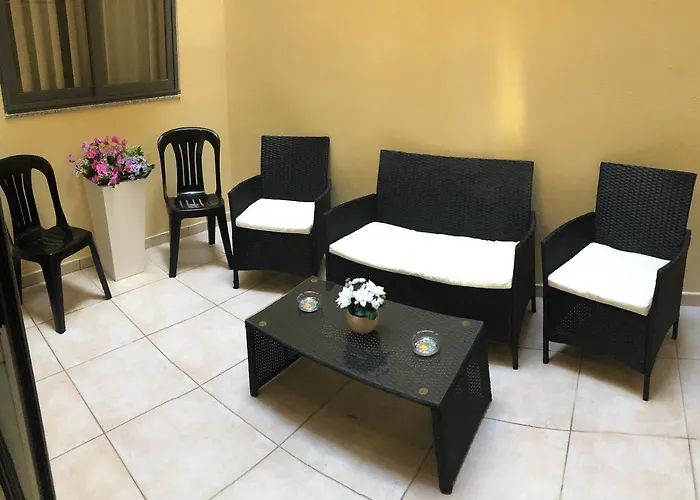 Apartament The Village 2 *